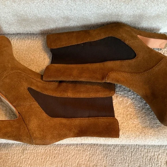 Talbots Womens Boots Ankle US 7 M Brown Suede Chelsea Pull On High Heels - Picture 9 of 9